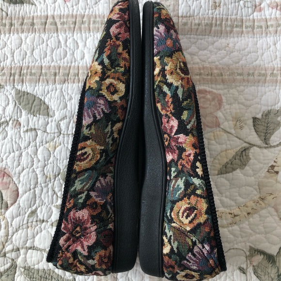 Vintage Tapestry Ballet Flat Slipper Shoe - Picture 3 of 4
